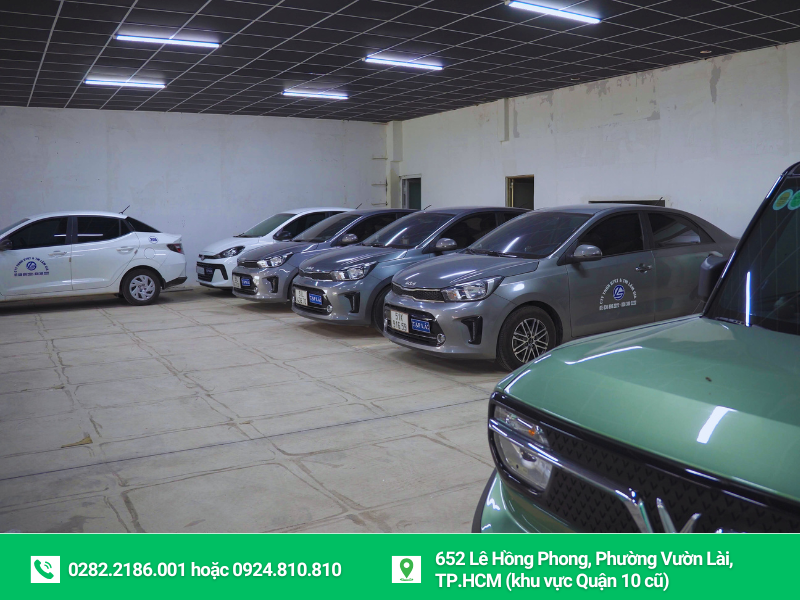 chi phí thuê xe tập lái xe ô tô số sàn số tự động